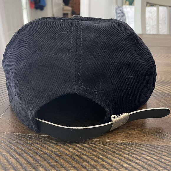 Vintage 80s Leisure Time Iowa Hawkeyes Black Corduroy Trucker Adjustable Hat Cap - Picture 4 of 5